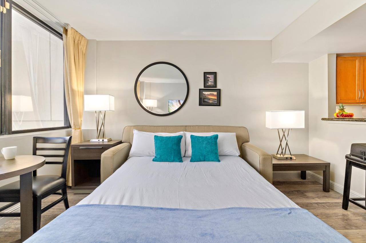 Renovated With City View At Aqua Palms Waikiki Honolulu Exterior foto