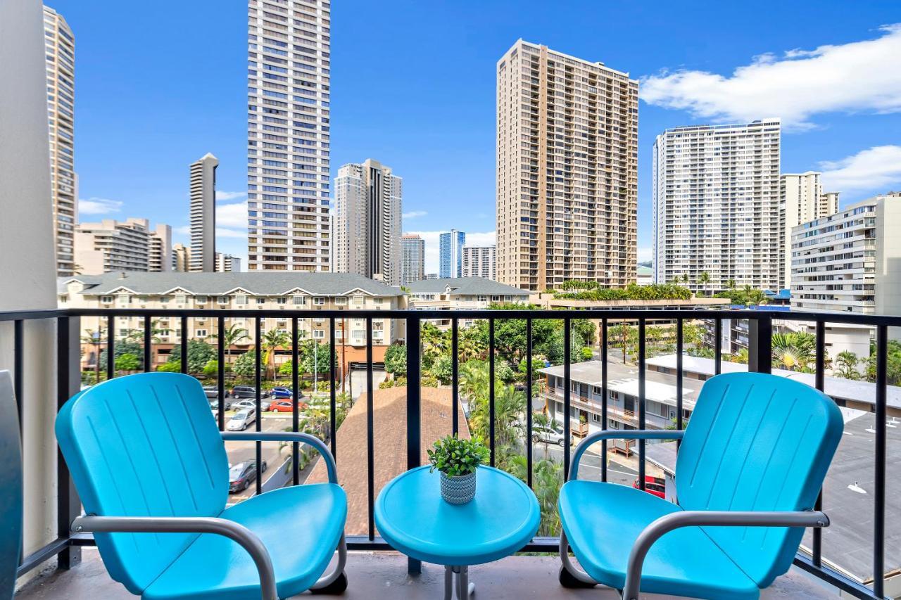 Renovated With City View At Aqua Palms Waikiki Honolulu Exterior foto